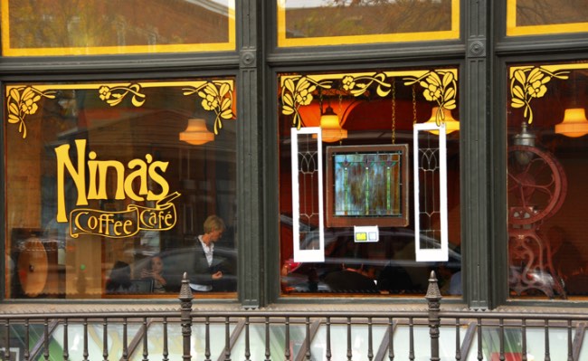 Ninas Cafe